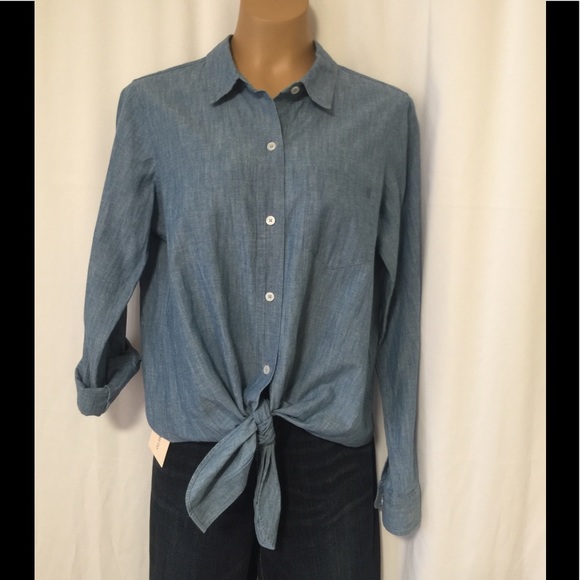 Tommy Hilfiger Tops - Tommy Hilfiger blue jean denim tie shirt M